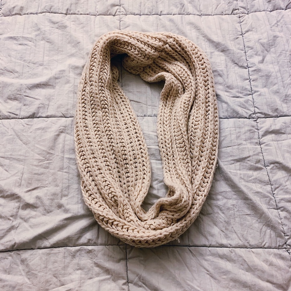 F21 Knit Circle Scarf